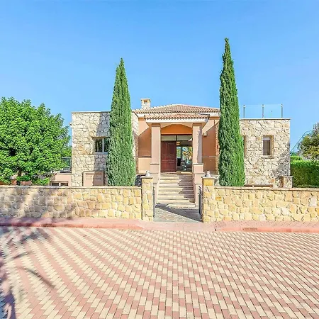 Villa Galene Polis